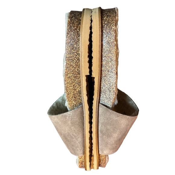 Vince Camuto Kanadial Slide Sandal Tuscan Taupe Suede NEW Size 9.5 - Picture 8 of 11